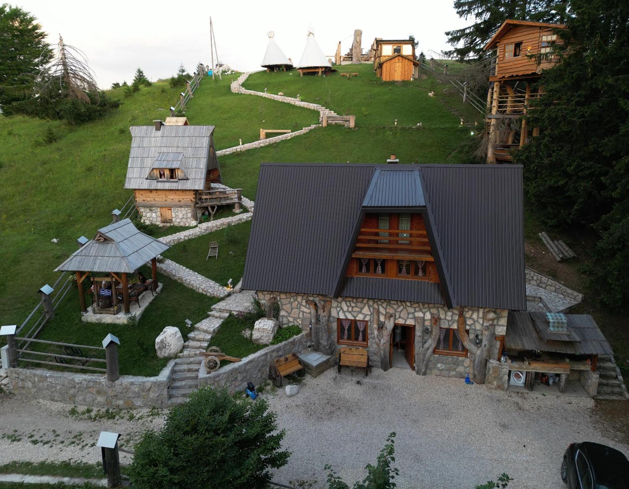 Guesthouse Planinarski Dom Neviden'O Žabljak Extérieur photo